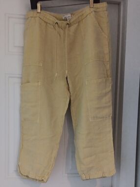 C&C California Cropped Cargo Pants in Light Yellow